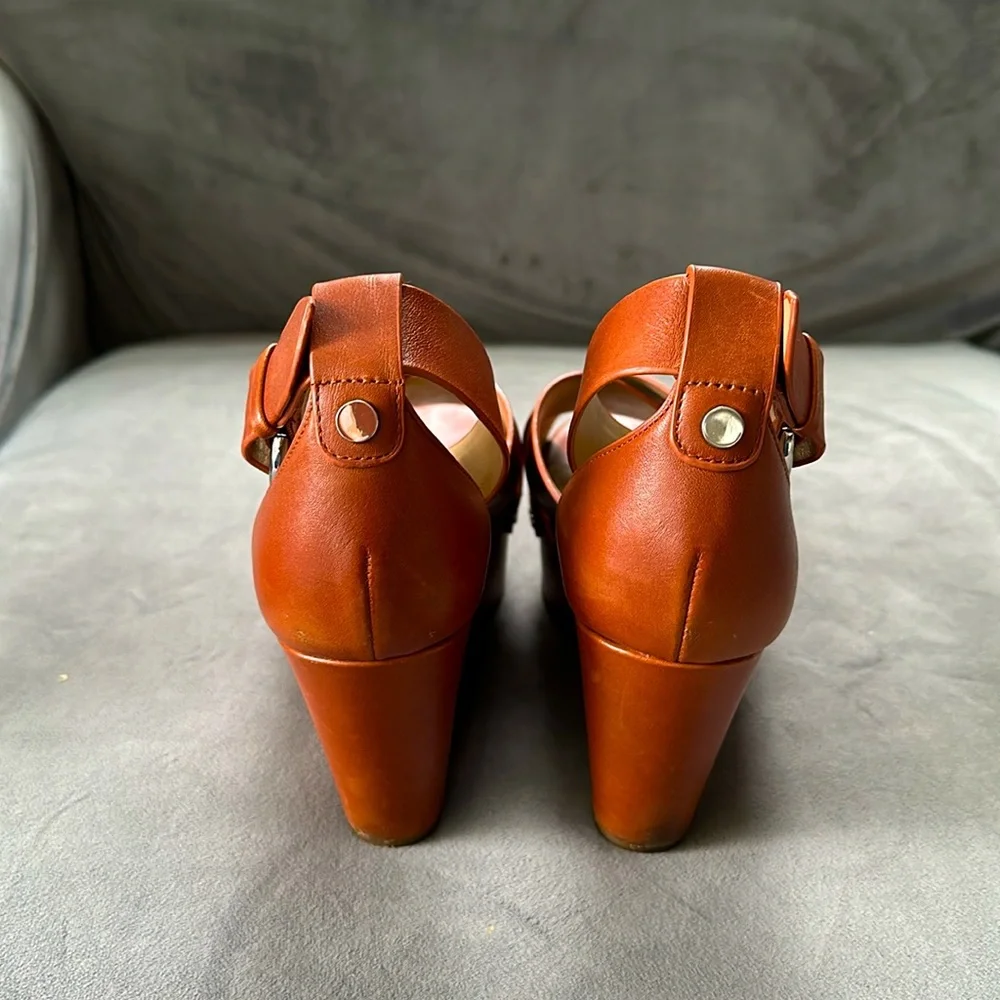 Marc Fisher LTD platform sandals - Picture 3 of 3